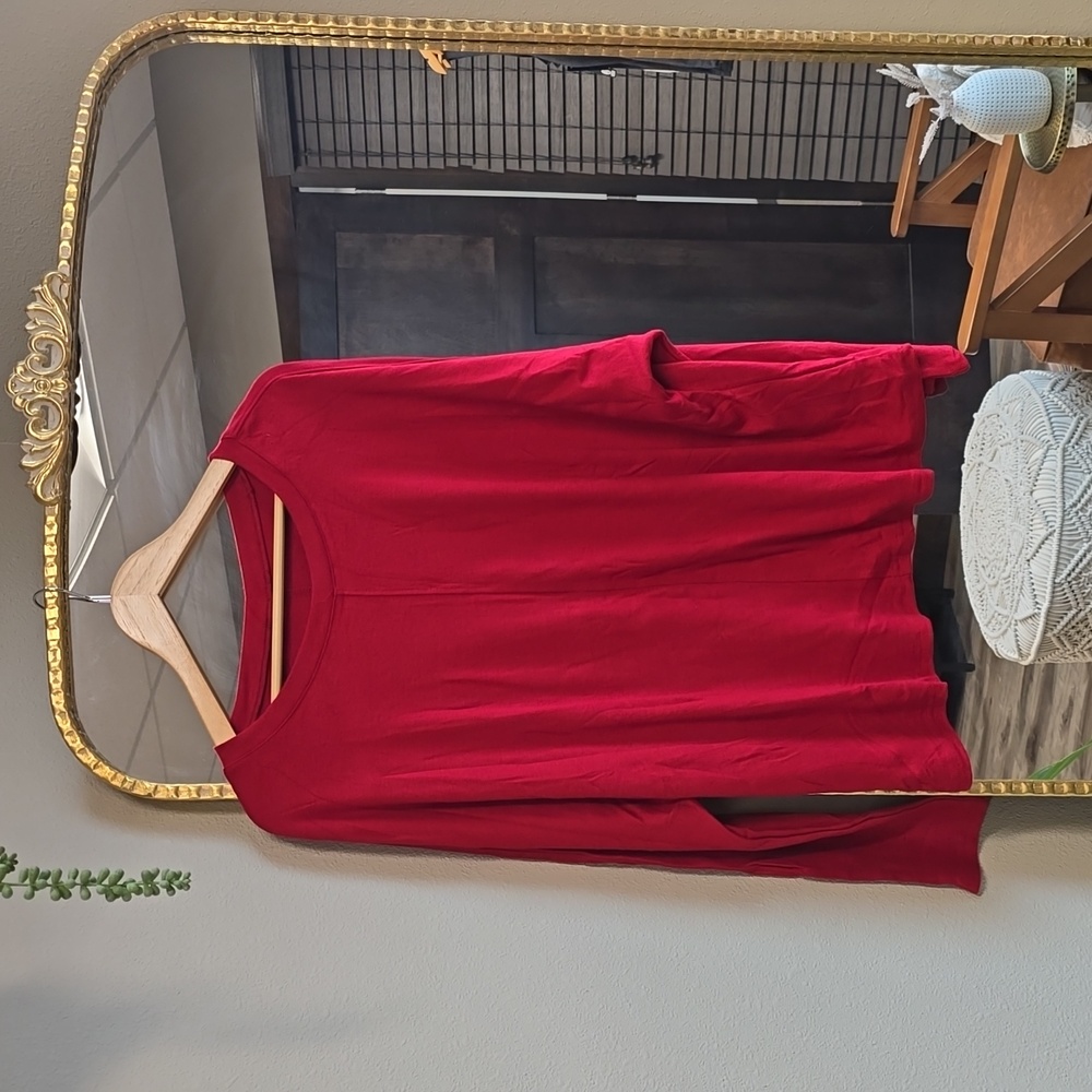 Long sleeve, red shirt